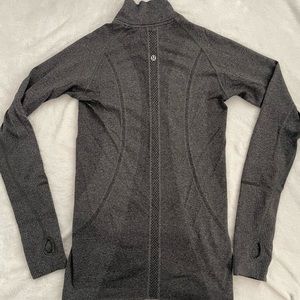 Lululemon halfzip